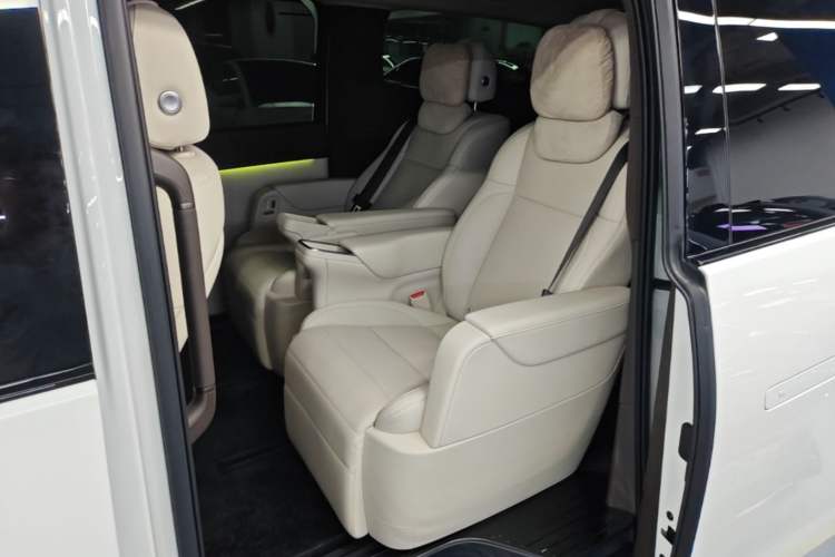 Used Li Auto MEGA 2024 Ultra Model Left Rear Seat