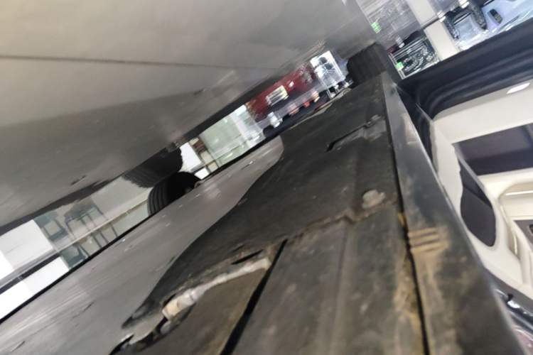 Used Li Auto MEGA 2024 Ultra Model Left Side Sill
