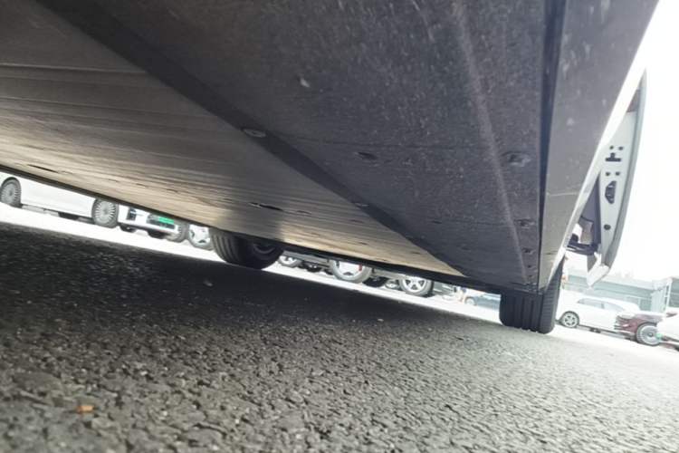 Used Li Auto MEGA 2024 Ultra Model Left Side Sill