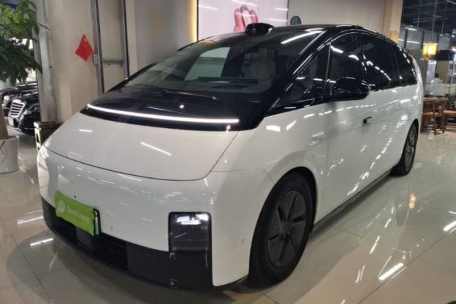 Used Li Auto MEGA 2024 Ultra Model