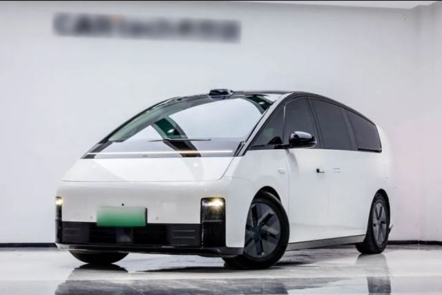 Used Li Auto MEGA 2024 Ultra Model