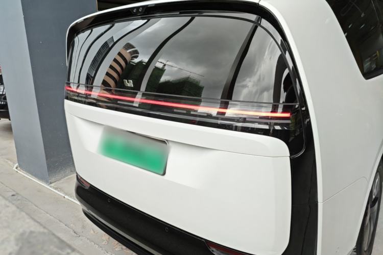 Used Li Auto MEGA 2024 Ultra Model Rear