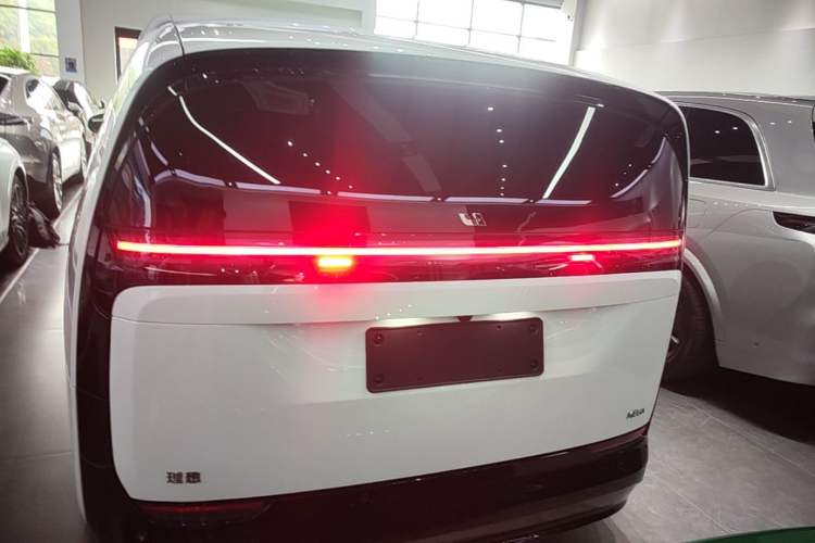 Used Li Auto MEGA 2024 Ultra Model Rear
