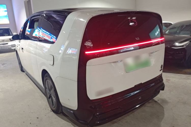 Used Li Auto MEGA 2024 Ultra Model Rear Left 45 Deg