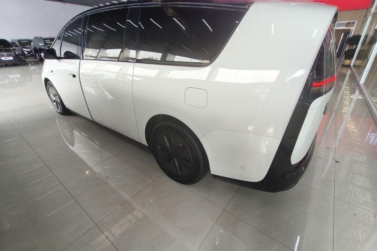 Used Li Auto MEGA 2024 Ultra Model Rear Left 45 Deg