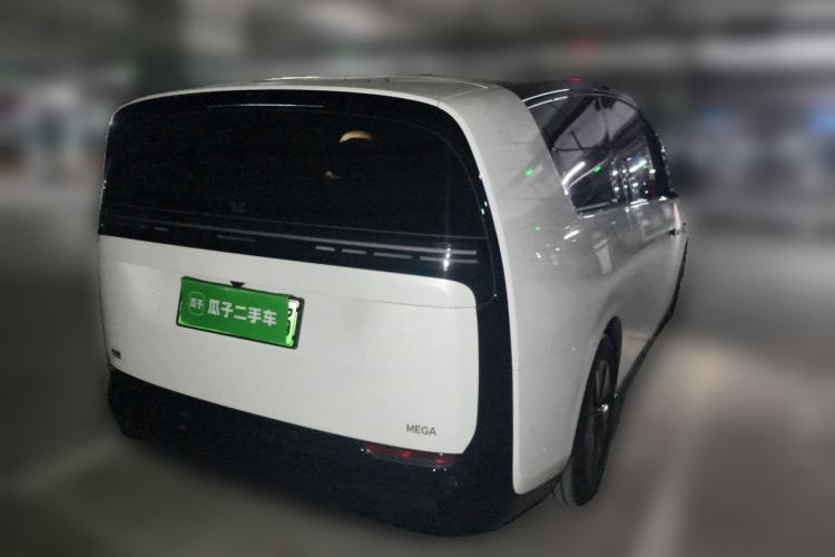 Used Li Auto MEGA 2024 Ultra Model Rear Right 45 Deg