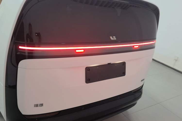 Used Li Auto MEGA 2024 Ultra Model Rear