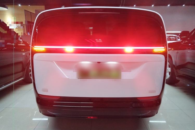 Used Li Auto MEGA 2024 Ultra Model Rear