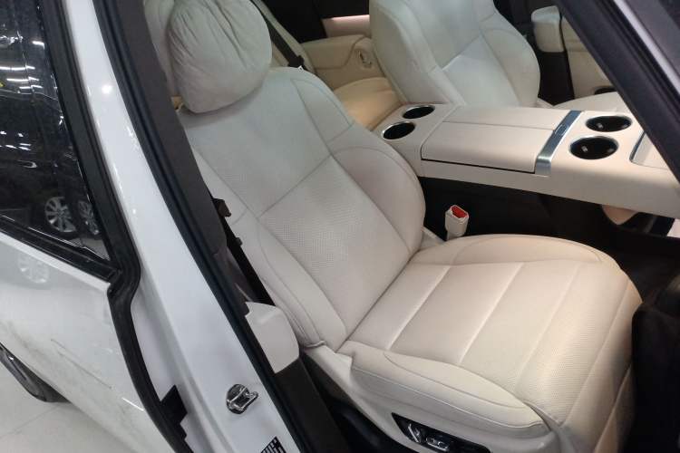 Used Li Auto MEGA 2024 Ultra Model Right Front Seat