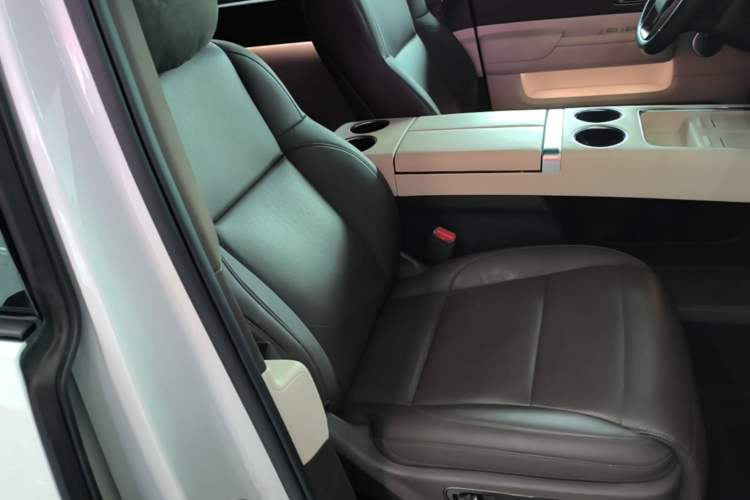Used Li Auto MEGA 2024 Ultra Model Right Front Seat