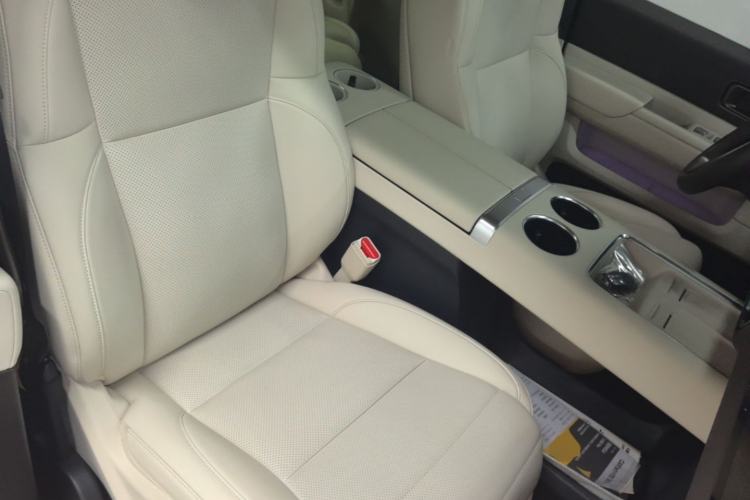 Used Li Auto MEGA 2024 Ultra Model Right Front Seat