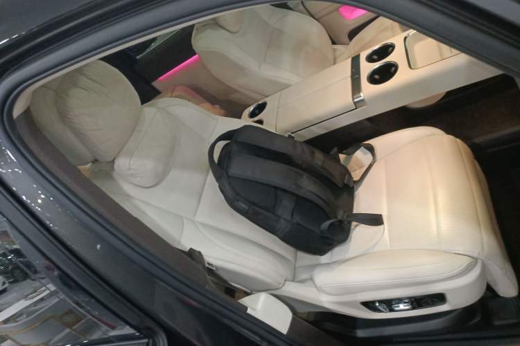Used Li Auto MEGA 2024 Ultra Model Right Front Seat