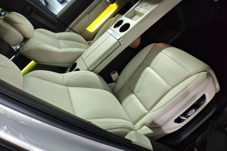 Used Li Auto MEGA 2024 Ultra Model Right Front Seat