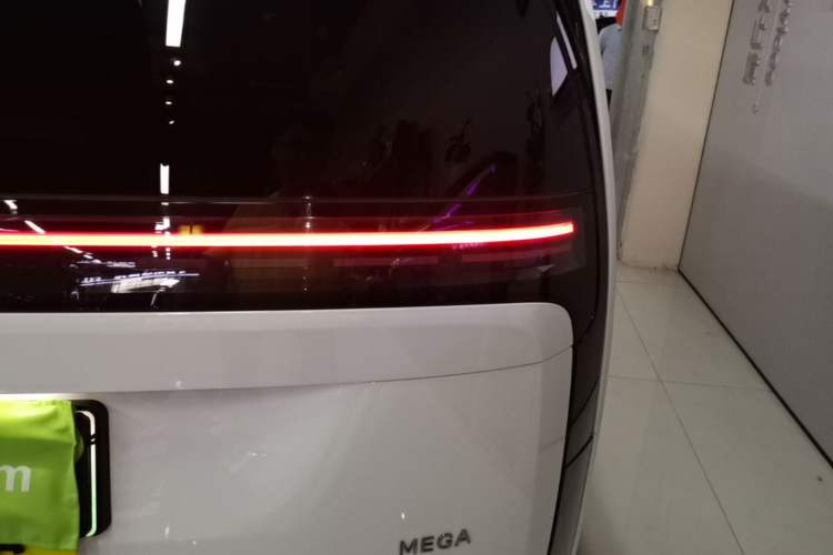 Used Li Auto MEGA 2024 Ultra Model Right Rear Taillight