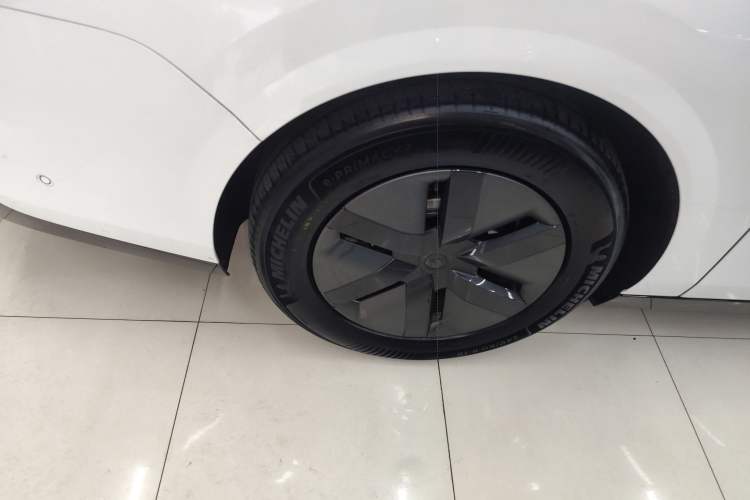 Used Li Auto MEGA 2024 Ultra Model Right Rear Wheel Hub