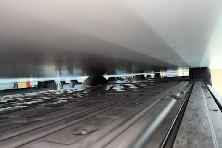 Used Li Auto MEGA 2024 Ultra Model Right Side Sill