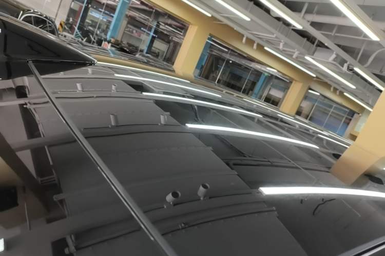 Used Li Auto MEGA 2024 Ultra Model Roof
