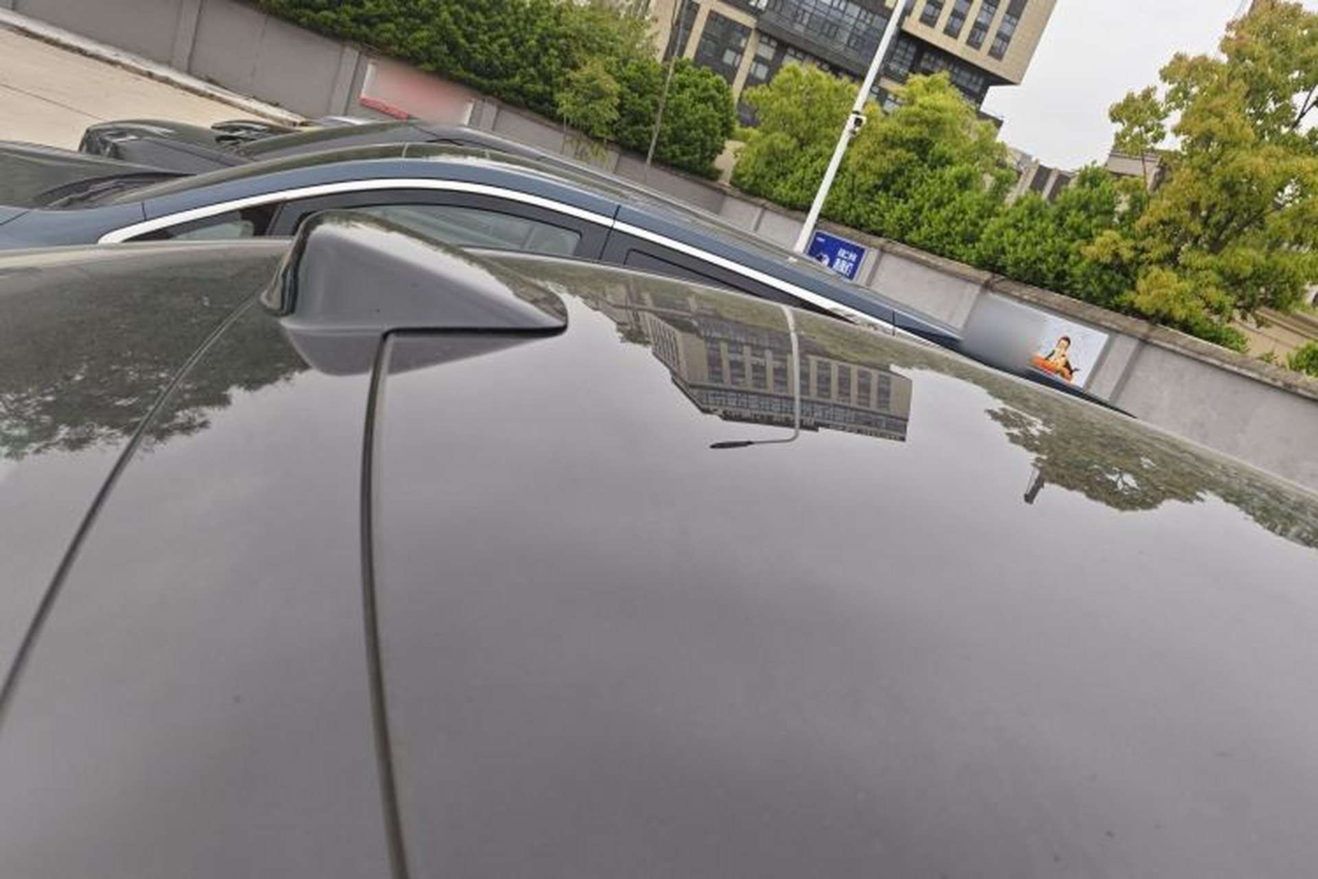 Used Li Auto MEGA 2024 Ultra Model Roof