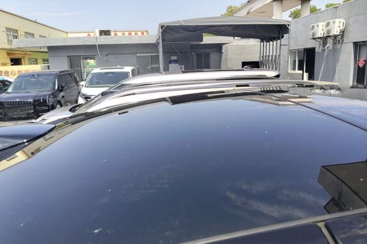 Used Li Auto MEGA 2024 Ultra Model Roof