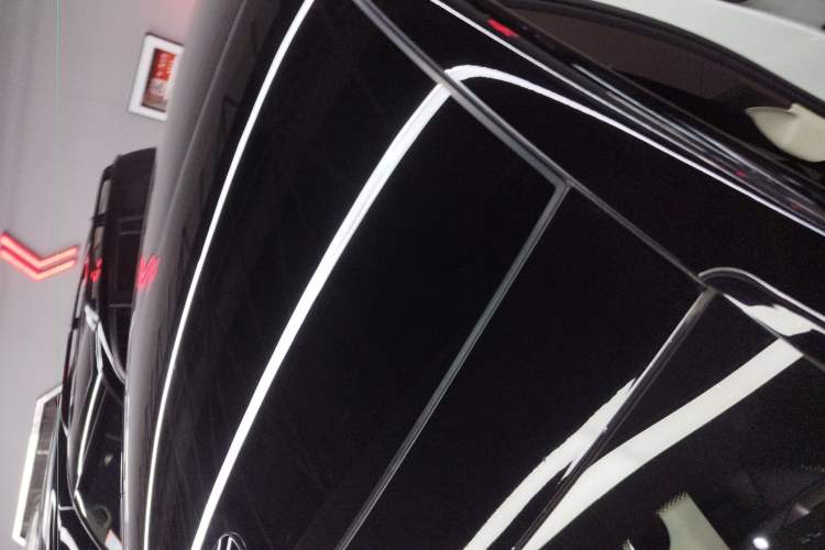 Used Li Auto MEGA 2024 Ultra Model Roof