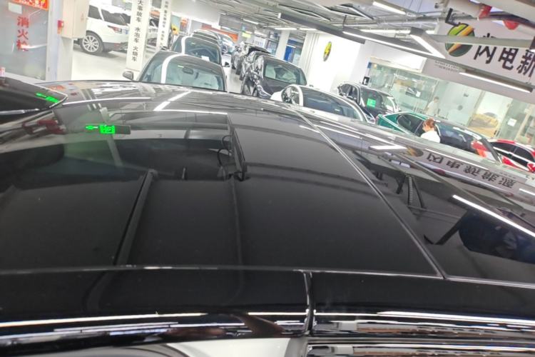 Used Li Auto MEGA 2024 Ultra Model Roof