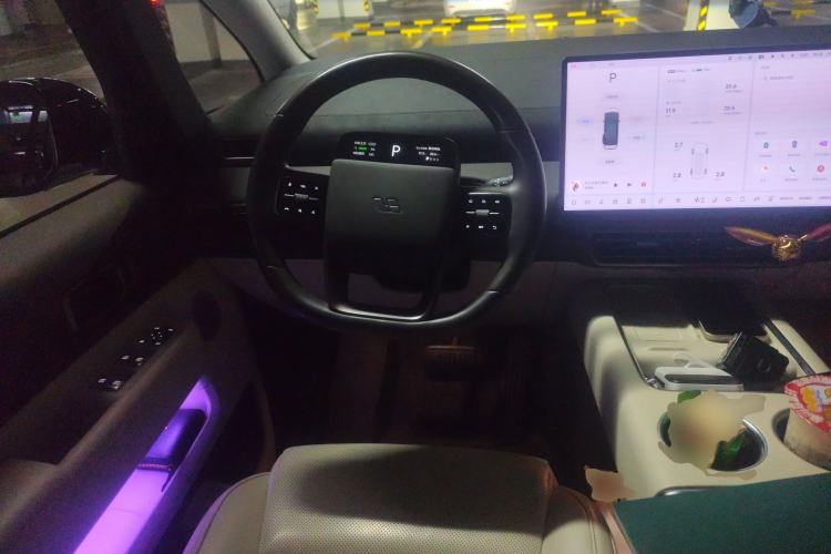 Used Li Auto MEGA 2024 Ultra Model Steering Wheel