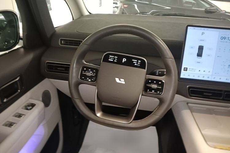 Used Li Auto MEGA 2024 Ultra Model Steering Wheel