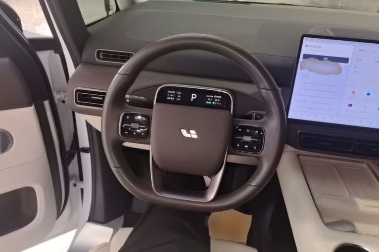 Used Li Auto MEGA 2024 Ultra Model Steering Wheel