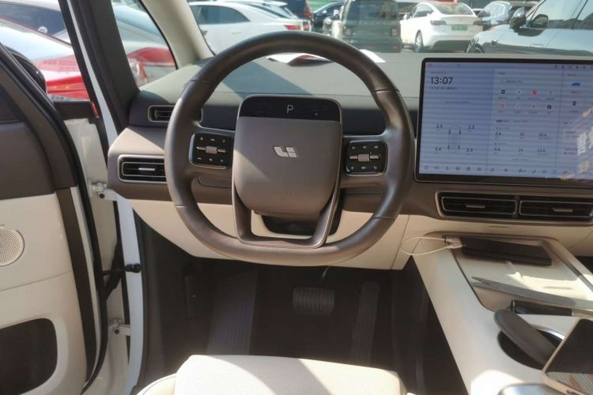 Used Li Auto MEGA 2024 Ultra Model Steering Wheel