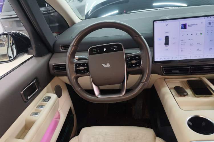 Used Li Auto MEGA 2024 Ultra Model Steering Wheel