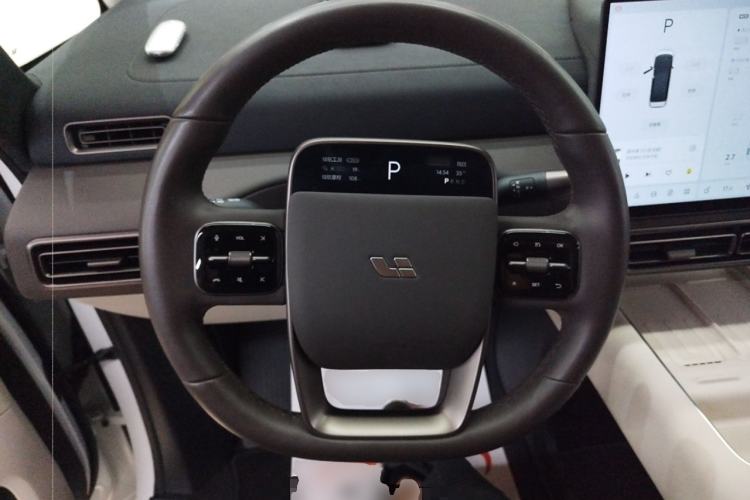Used Li Auto MEGA 2024 Ultra Model Steering Wheel