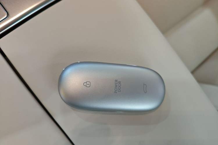 Used Li Auto MEGA 2024 Ultra Model Vehicle Key