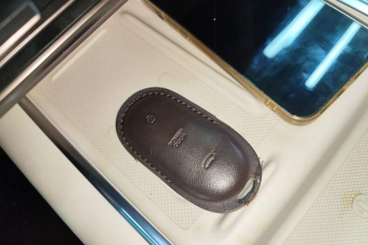 Used Li Auto MEGA 2024 Ultra Model Vehicle Key