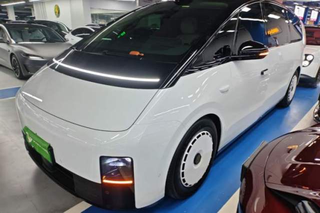 Used Li Auto MEGA 2024 Ultra Model