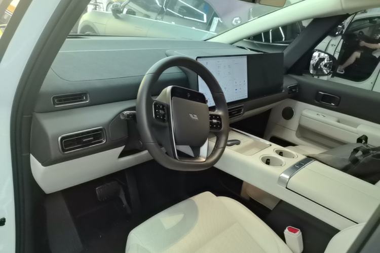 Used Li Auto MEGA 2024 Ultra Model Center Console