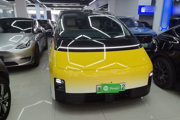 Used Li Auto MEGA 2024 Ultra Model Front