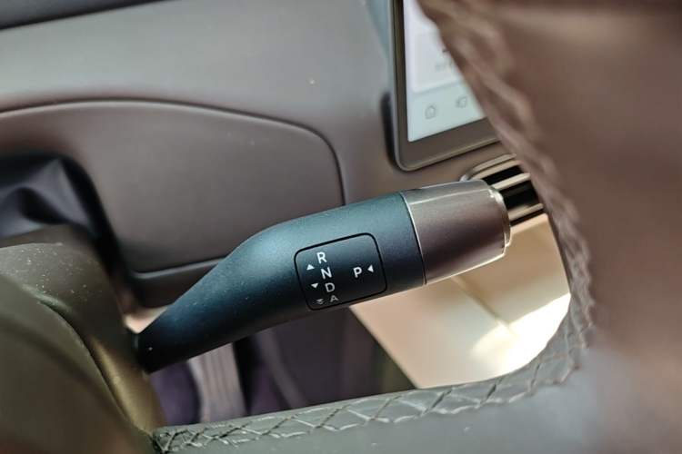 Used Li Auto MEGA 2024 Ultra Model Gear Lever