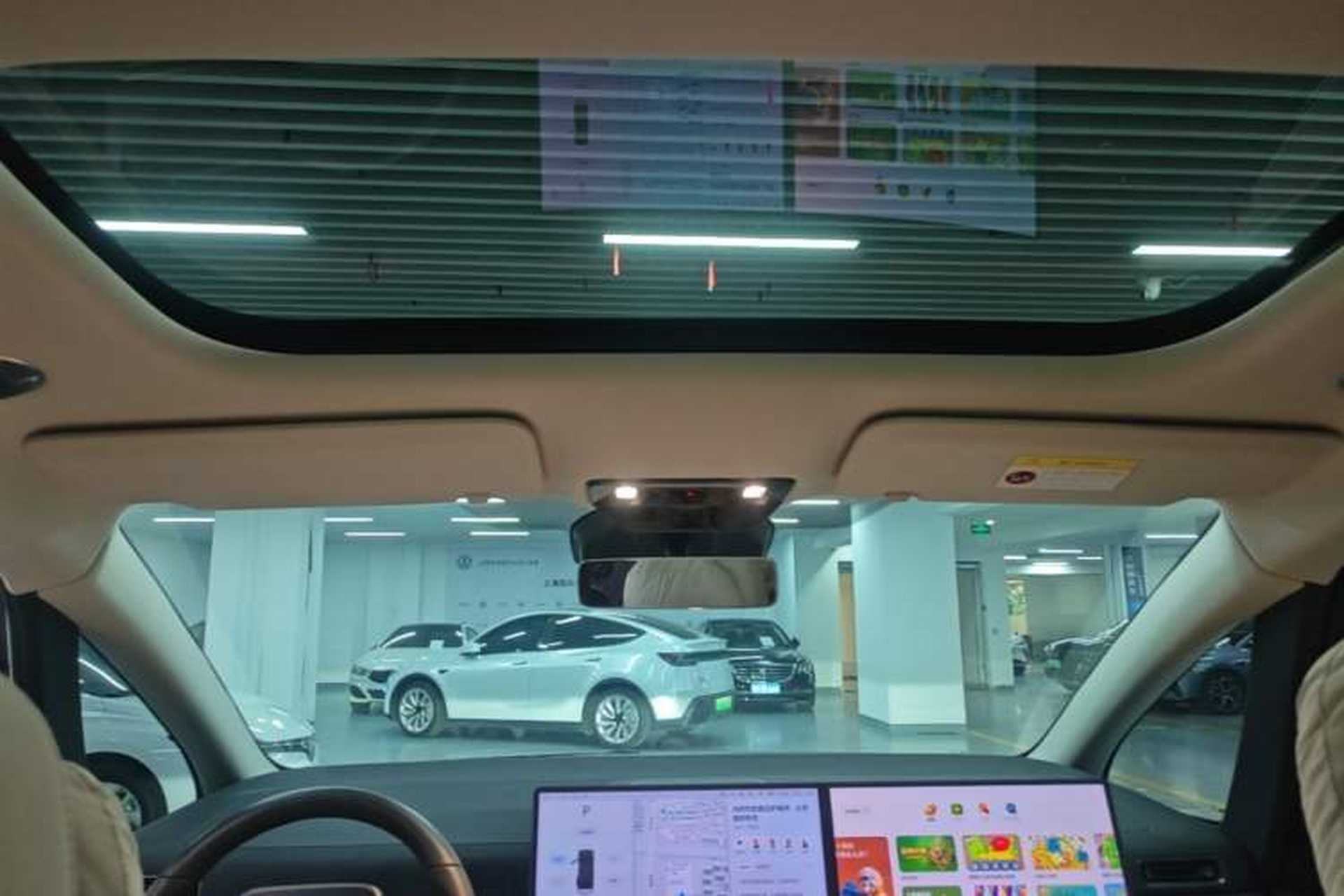 Used Li Auto MEGA 2024 Ultra Model Headliner