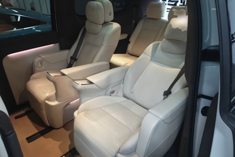 Used Li Auto MEGA 2024 Ultra Model Left Rear Seat