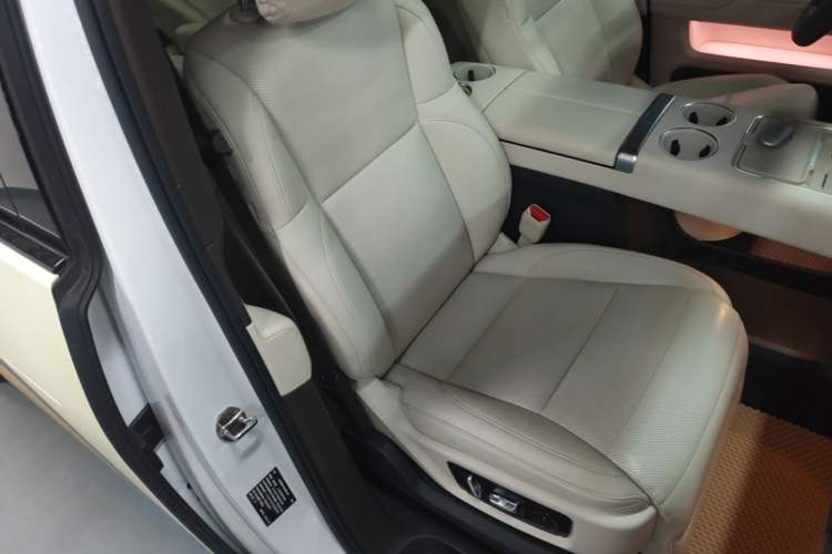 Used Li Auto MEGA 2024 Ultra Model Right Front Seat