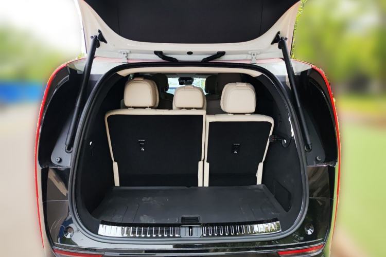 Used Li Auto MEGA 2025 Home Family Special Edition Trunk
