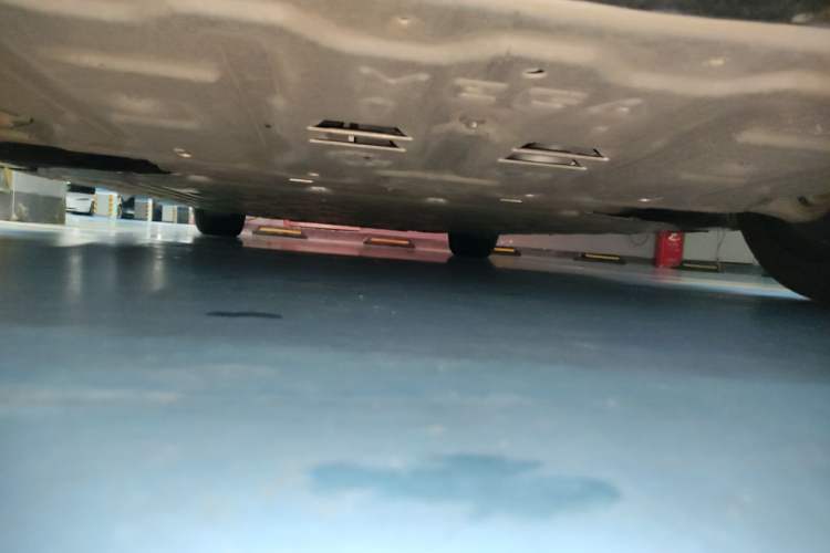 Used Li Auto MEGA 2025 Home Family Special Edition Chassis Front