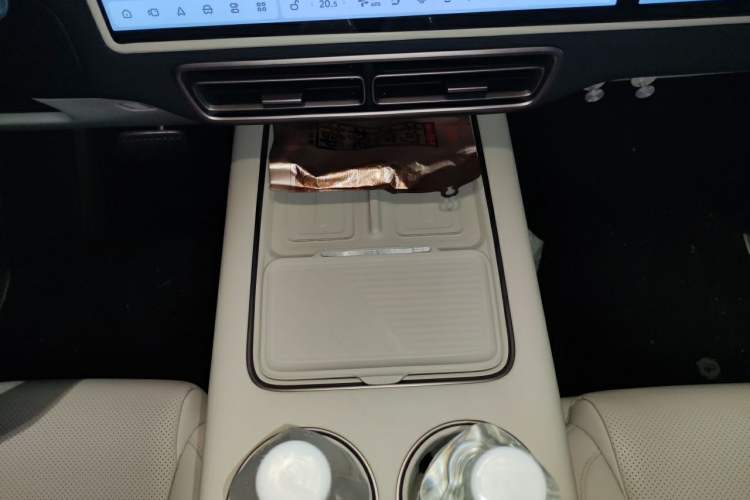 Used Li Auto MEGA 2025 Home Family Special Edition Gear Lever