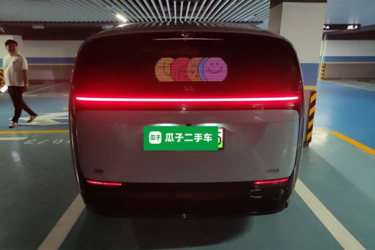 Used Li Auto MEGA 2025 Home Family Special Edition Rear