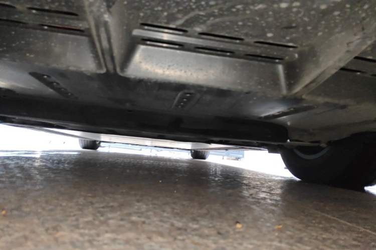Used Li Auto MEGA 2025 Ultra Smart Refreshed Edition Chassis Rear