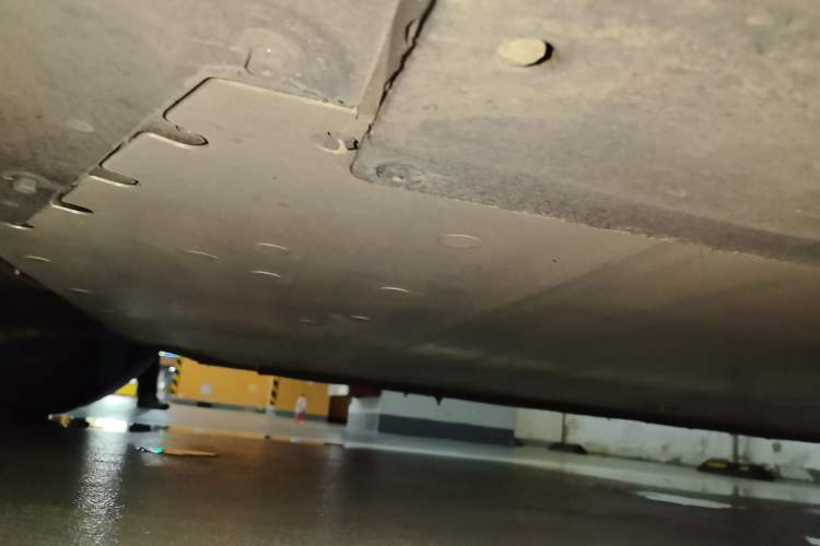 Used Li Auto MEGA 2025 Home Family Special Edition Chassis Front Left