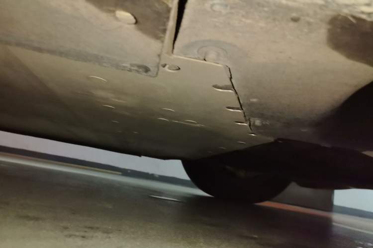 Used Li Auto MEGA 2025 Home Family Special Edition Chassis Front Right