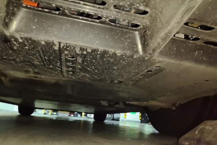 Used Li Auto MEGA 2025 Home Family Special Edition Chassis Rear