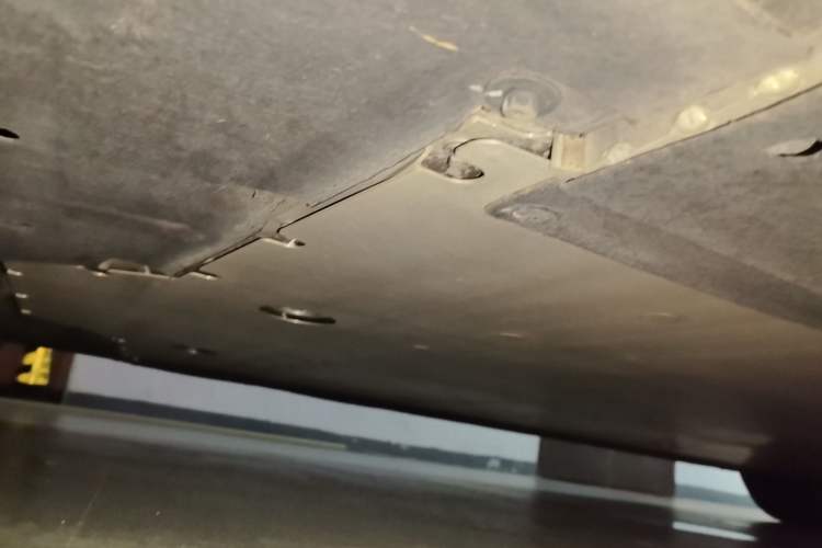 Used Li Auto MEGA 2025 Home Family Special Edition Chassis Rear Right