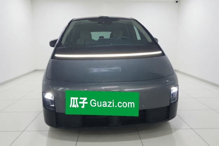 Used Li Auto MEGA 2025 Home Family Special Edition Front